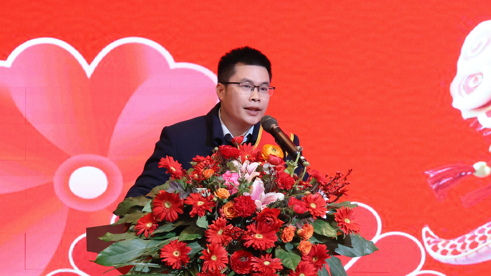 1739781038714447.jpg 李飞庆讲话.JPG